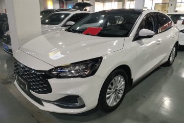 Used Ford Focus 2021 Sedan EcoBoost 180 Automatic Trendy Model