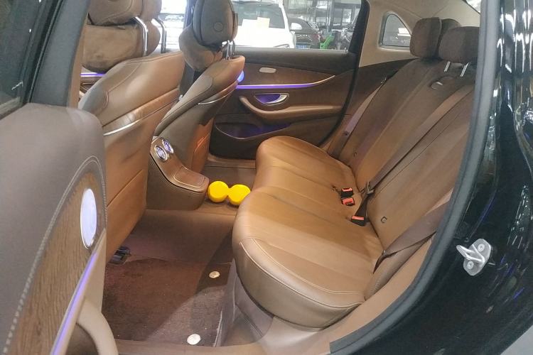 Used Mercedes-Benz E-Class 2023 Updated E 300 L Fashion Edition
