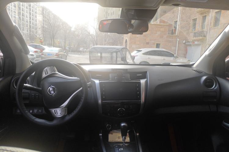 Used Nissan Terra 2018 2.5L Automatic 4x4 Flagship Edition