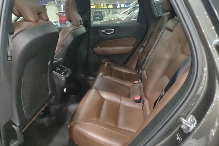 Used Volvo XC60 2019 T5 4x4 Zhiya Luxury Edition China V Standard
