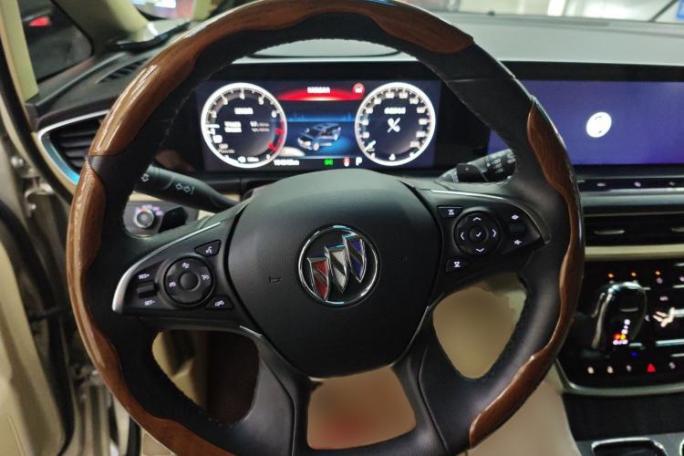 Used Buick GL8 2022 ES Landtrek 653T Luxury Edition