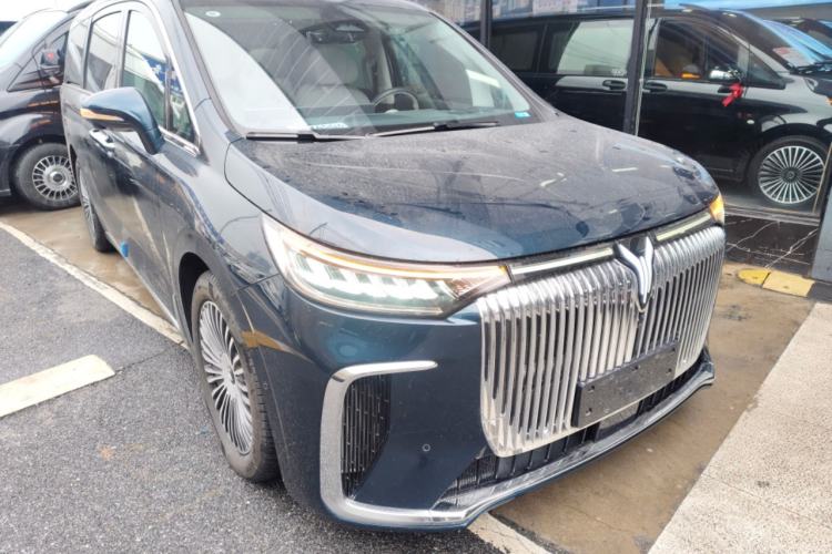 Used VOYAH Dream 2025 PHEV Four-Wheel-Drive Flagship Kunpeng Edition
