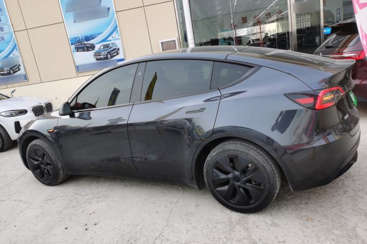 Used Tesla Model Y 2024 Rear-Wheel-Drive Version

