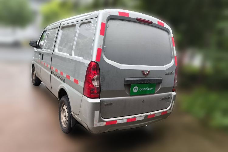 Used Wuling Rongguang 2019 1.5L Extended-Body Van Base Model with 2 Seats
