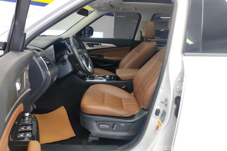 Used Changan CS95 2017 2.0T Two-Wheel Drive Zhitu Edition
