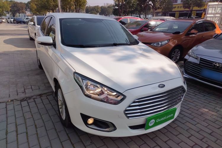 Used Ford Escort 2015 1.5L Manual Comfort Model
