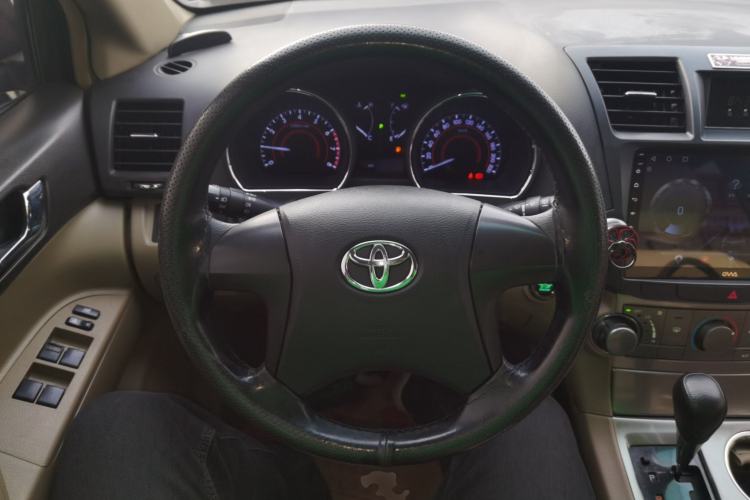 Used Toyota Highlander 2012 2.7L 2WD 5-Seater Elite Edition
