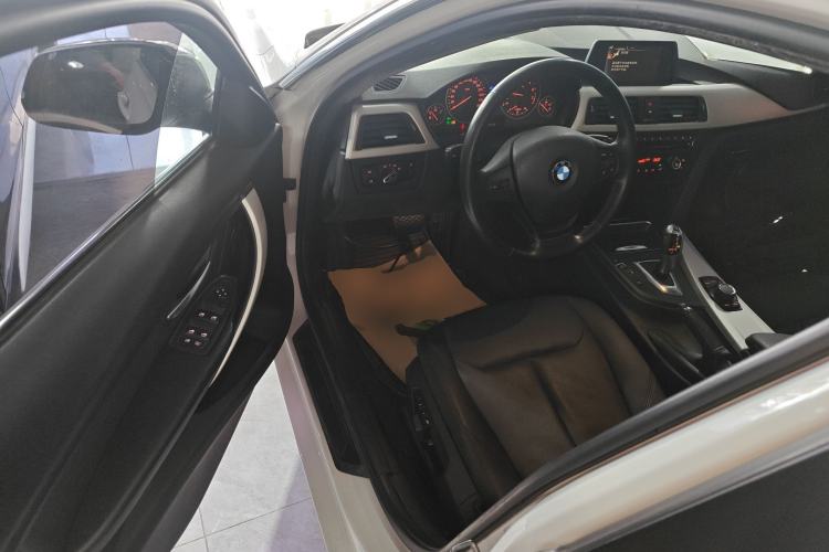 Used BMW 3 Series 2014 320Li Fashion Model
