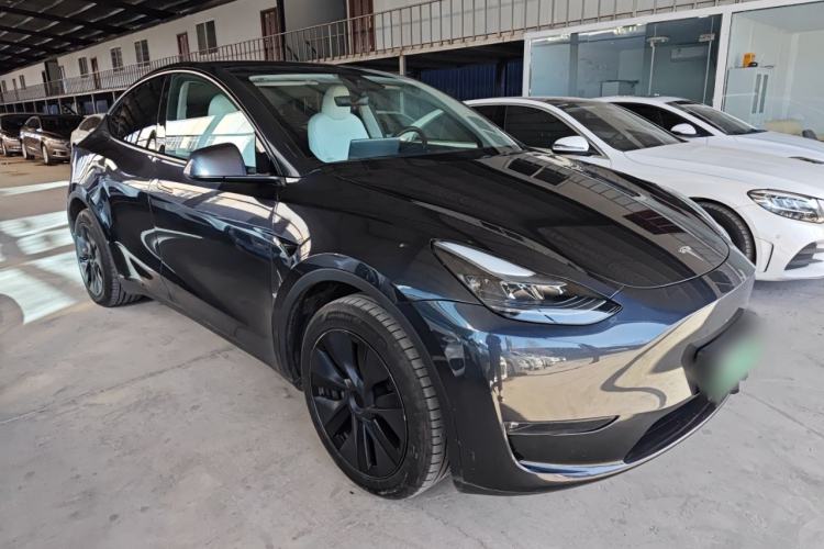 Used Tesla Model Y 2024 Long-Range All-Wheel-Drive Version
