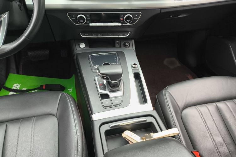 Used Audi Q5L 2020 Updated 40 TFSI Prestige Fashion Edition
