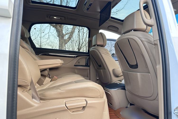 Used Buick GL8 2018 ES 28T Luxury Model China VI Standard
