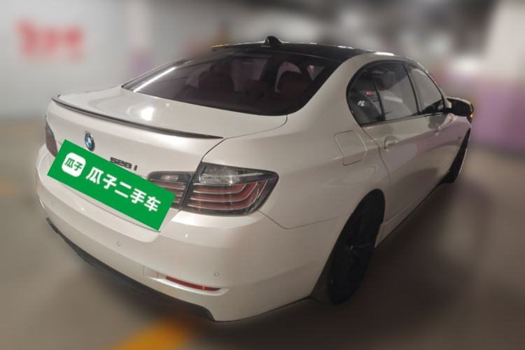 Used BMW 5 Series 2014 528Li Leading Model
