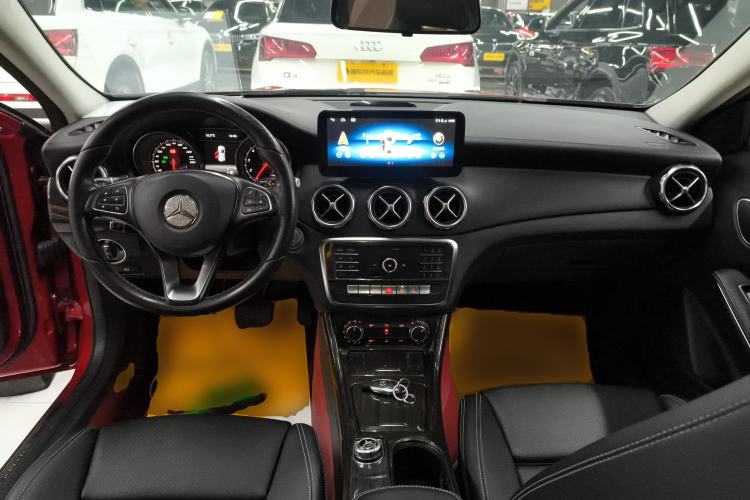 Used Mercedes-Benz GLA 2018 GLA 200 Fashion Model