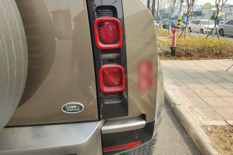 Used Land Rover Defender 2022 110 P400 X
