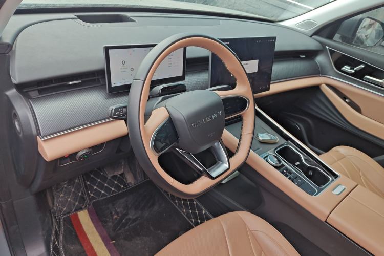 Used Chery Tiggo 8 L 2024 2.0T Two-Wheel Drive Prestige Version 5 Seats