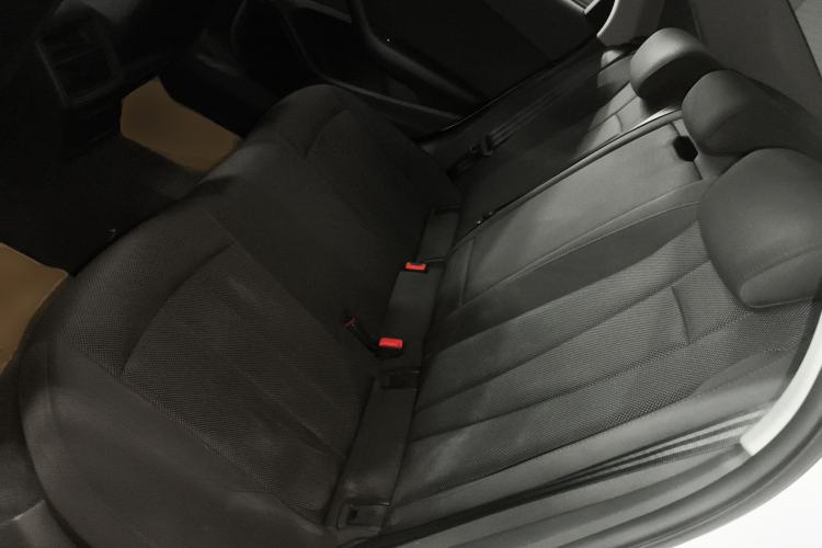 Used Audi A4L 2017 Plus 40 TFSI Ambition Model
