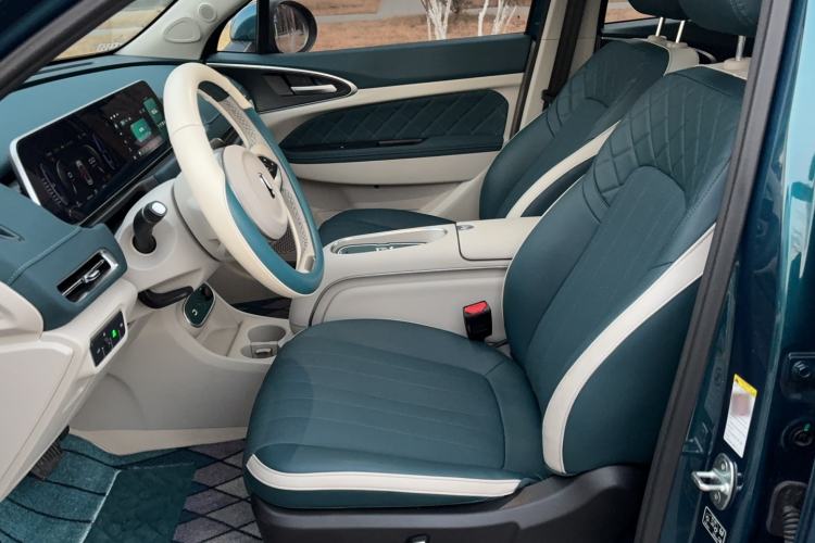 Used ORA Good Cat 2023 401 km Standard Range Prestige Version Lithium Iron Phosphate