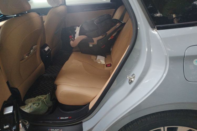 Used Geely Galaxy L6 2023 125km Starship
