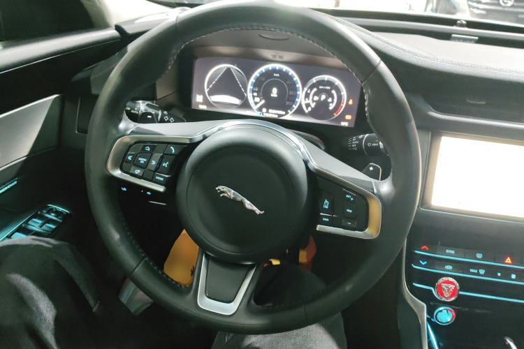 Used Jaguar XFL 2020 XFL 2.0T P200 Two-Wheel-Drive Elite Edition
