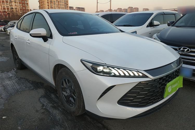 Used BYD Qin PLUS 2025 DM-i Smart Drive 55KM Leading Model
