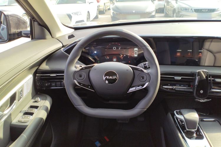 Used Dongfeng Aeolus Huge 2024 Mach Power 1.5T Premium Model