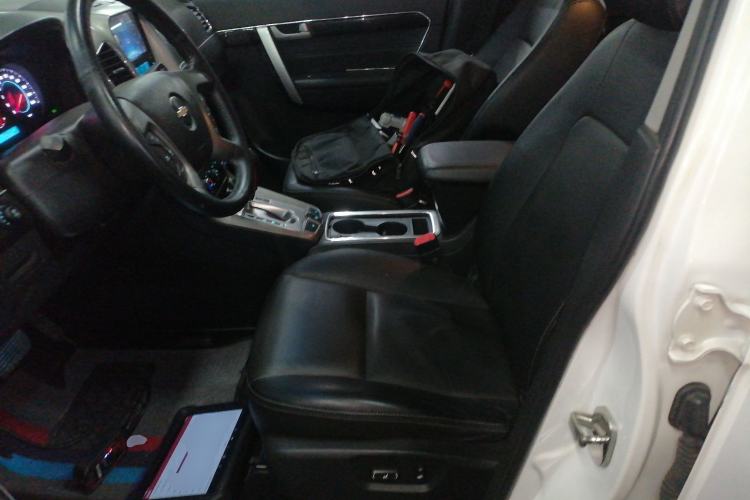 Used Chevrolet Captiva 2014 2.4L 4x4 Flagship Edition 7 Seats
