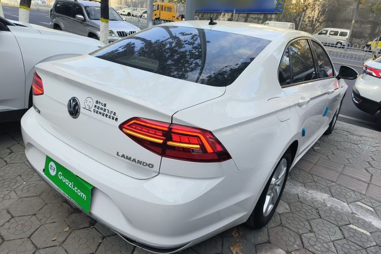 Used Volkswagen Lamando 2021 230TSI DSG Fashion Edition
