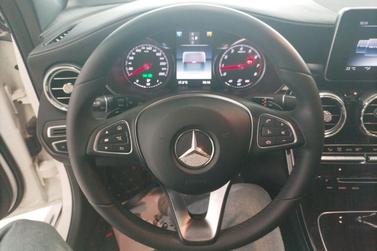 Used Mercedes-Benz GLC 2017 GLC 260 4MATIC Dynamic Edition
