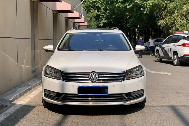 Used Volkswagen Magotan 2012 Travel Edition 2.0 TSI Comfort Version
