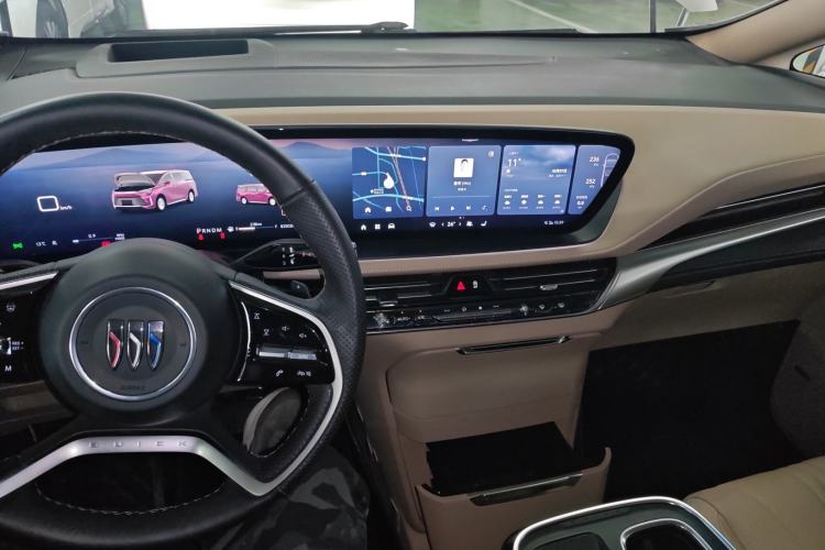 Used Buick Century 2023 2.0T Seven-Seater Deluxe Edition
