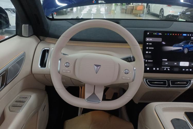 Used  S09 2025 Four-Wheel Drive Ultra+ Custom Edition
