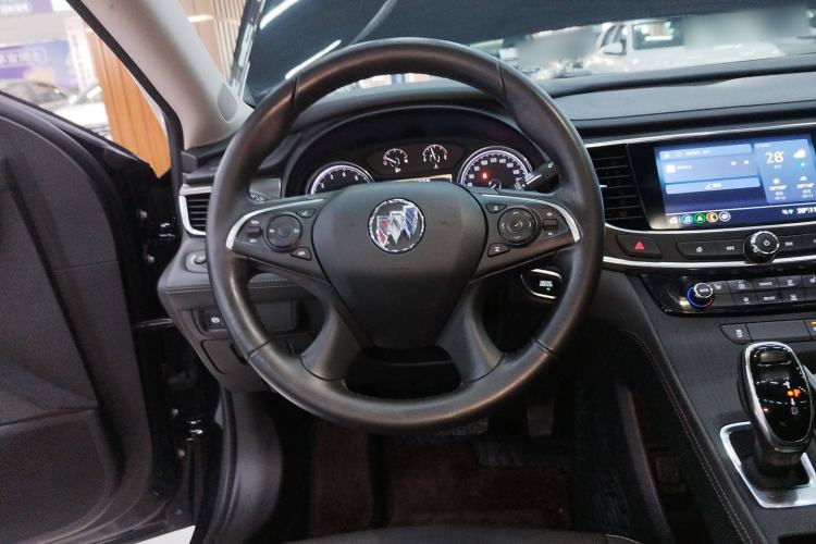 Used Buick LaCrosse 2022 552T Luxury Version
