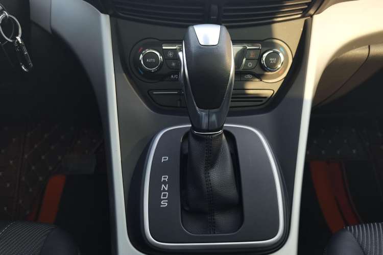 Used Ford Kuga 2015 1.5L GTDi Two-Wheel Drive Fashion Edition
