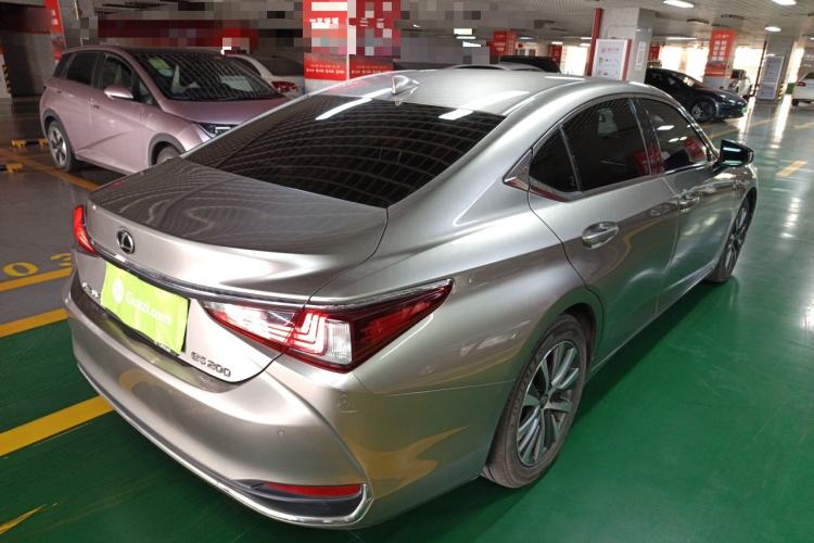Used Lexus ES 2018 200 Excellence Edition China V Standard
