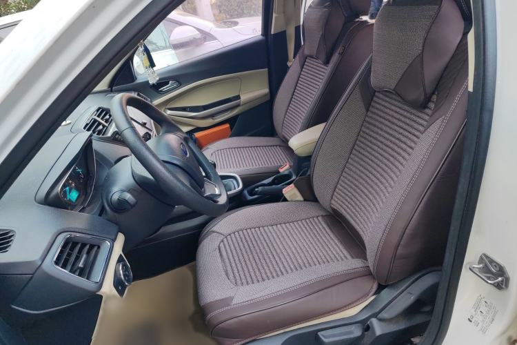 Used Ford Escort 2015 1.5L Manual Comfort Model
