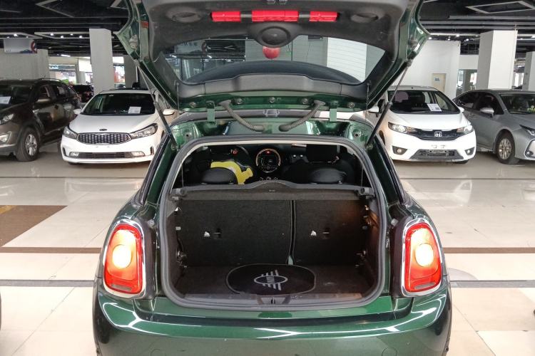 Used  MINI 2016 1.5T COOPER
