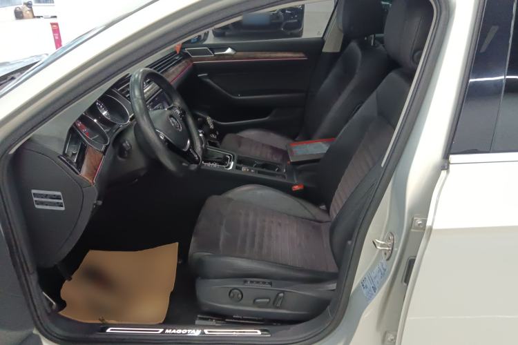 Used Volkswagen Magotan 2017 380TSI DSG Prestige Edition
