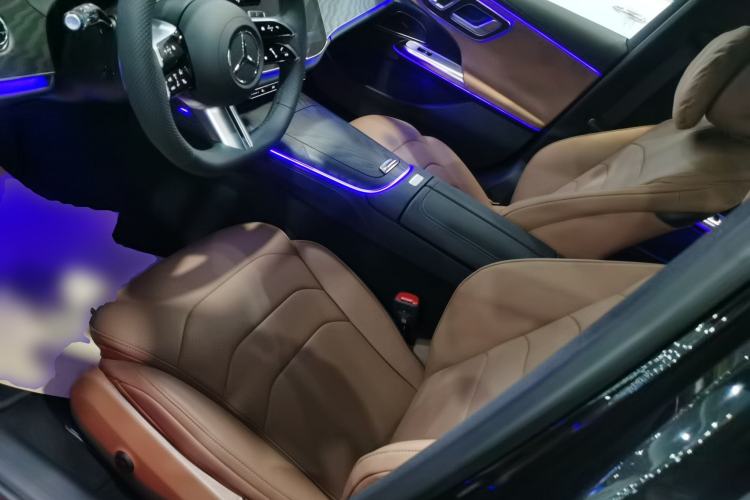 Used Mercedes-Benz E-Class 2024 Facelift E 300 L Fashion Sport Edition
