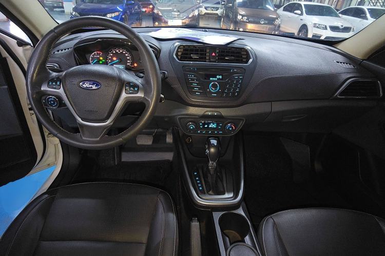 Used Ford Escort 2015 1.5L Automatic Fashion Model
