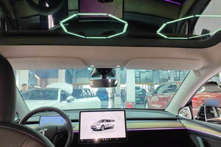 Used Tesla Model Y 2021 Long-Range All-Wheel-Drive Version 3D7