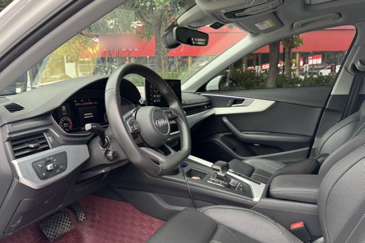 Used Audi A4L 2020 40 TFSI Luxury Dynamic Model
