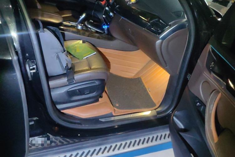 Used BMW X5 2015 xDrive28i
