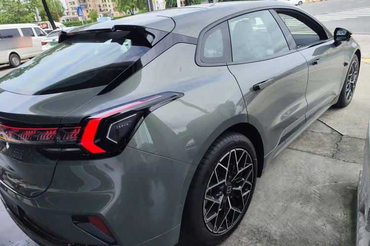 Used Zeekr 001 2025 WE Edition 100 kWh Rear-Wheel Drive
