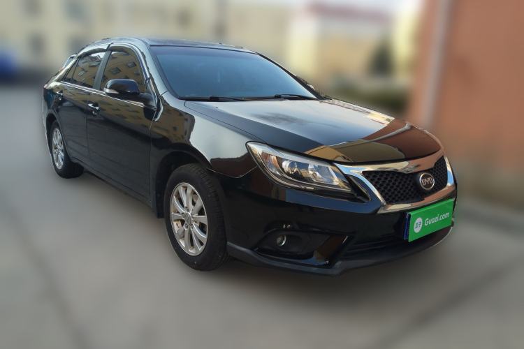 Used BYD G6 2013 2.0L Manual Luxury Version