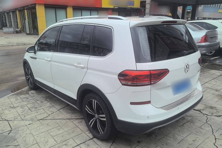 Used Volkswagen Touran 2018 Volkswagen Touran L 280TSI DSG Boundary Edition 7 Seats China V Emission Standard
