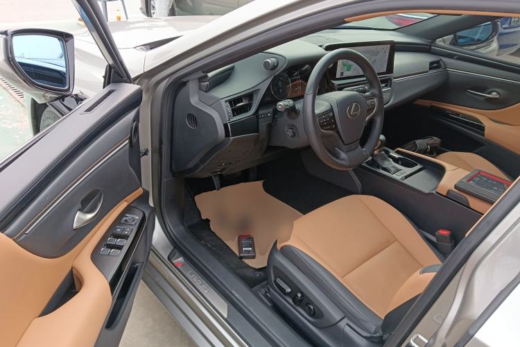 Used Lexus ES 2022 300h Excellence Edition