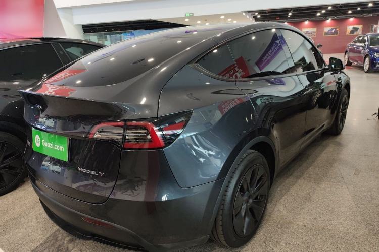 Used Tesla Model Y 2024 Rear-Wheel-Drive Version
