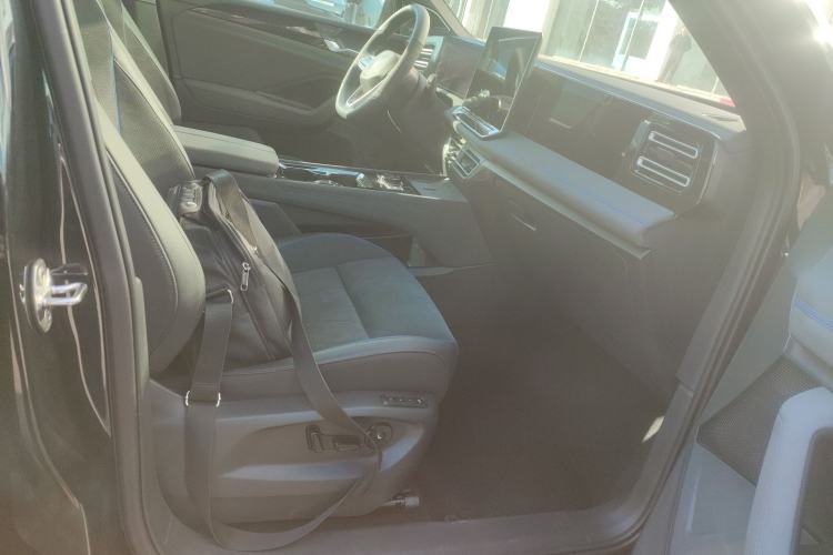 Used Volkswagen Tiguan L 
