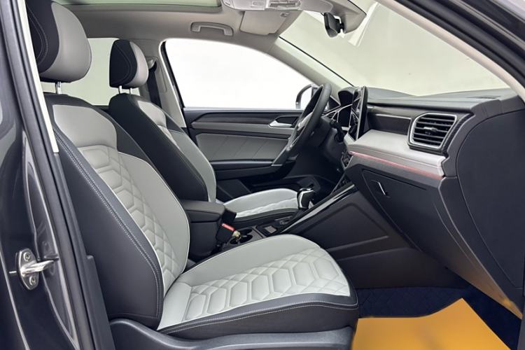 Used Volkswagen Tayron 2024 300TSI Two-Wheel-Drive Luxury Plus Advanced Version
