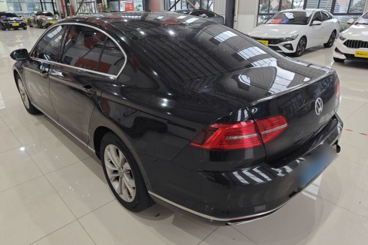 Used Volkswagen Magotan 2018 Facelift 330TSI DSG Luxury Model
